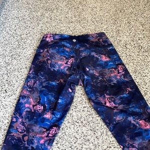 Lululemon size 4 leggings